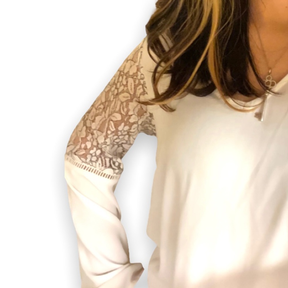 Lace Bell Sleeve Peasant Top in White Ivory Tusk